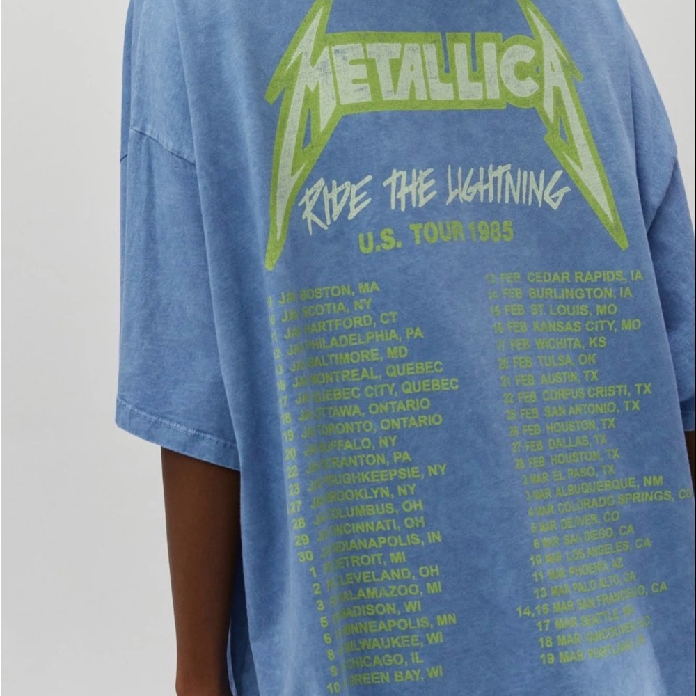 Daydreamer Blue Graphic Tee